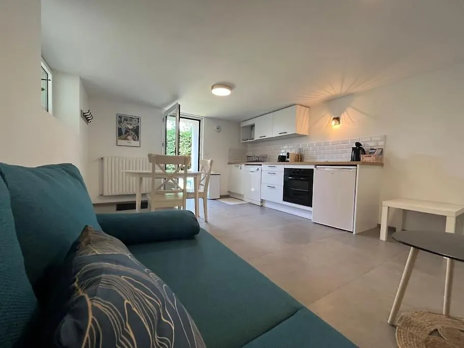 Apartment Appartement Vannes Avec Jardin Saint-Ave France